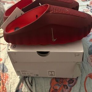 Nike mind Burgundy Slide Sandals with Silver Logo can ship next day fits a men 8